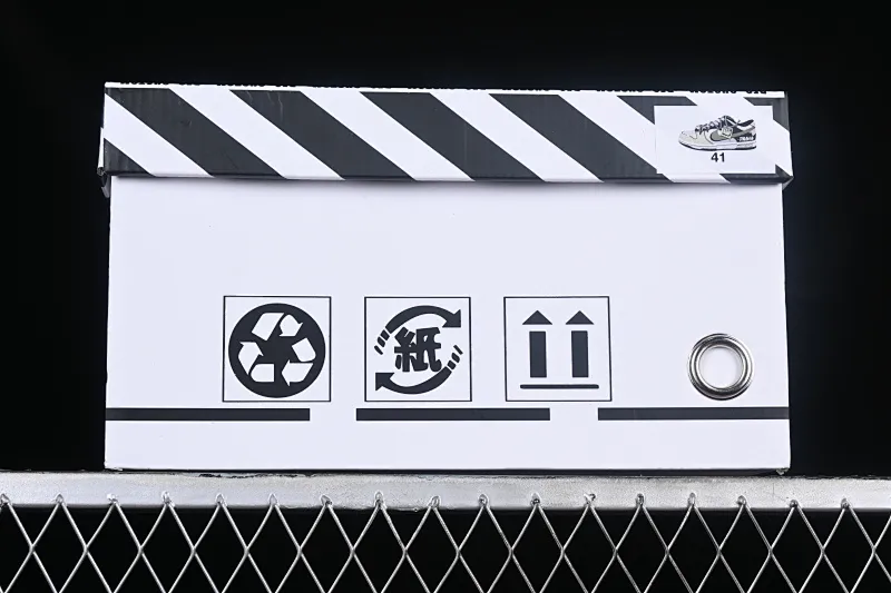 All Categories Nk SB Dunk Series Nk SB Dunk Low Low-top sneakers Nk Dunk Low Rolling in Black and white yellow panda Graffiti simple SB strap low-top casual sneakers DD1503-101